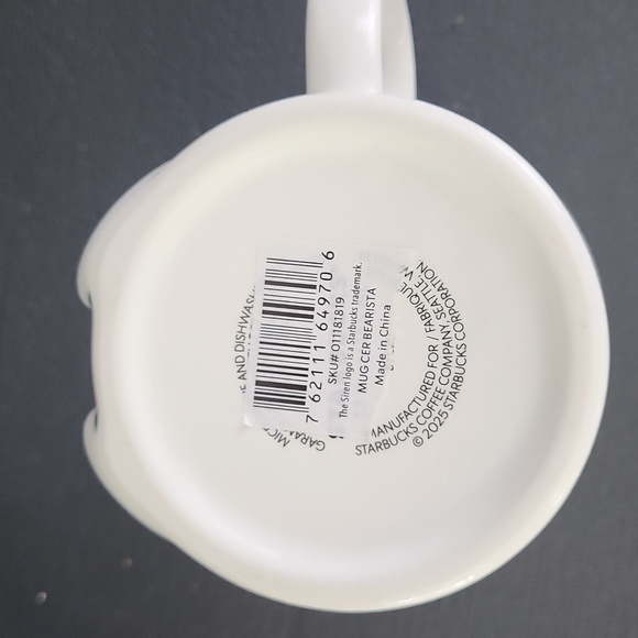 Starbucks NEW Holiday Bearista 2025 Mug With Hello Kitty Gift Card - Picture 6 of 10